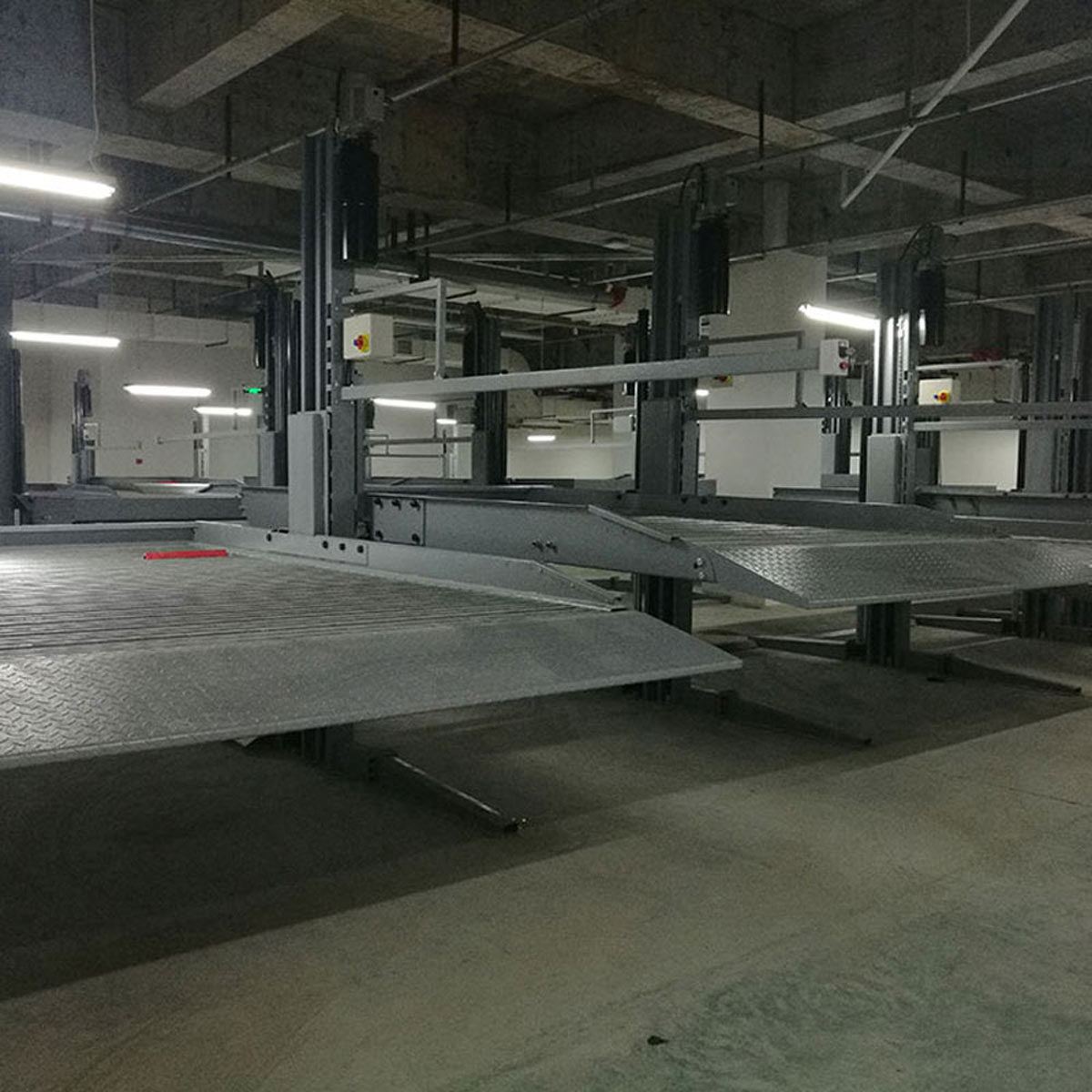 2柱停車立體車庫(kù)拆除